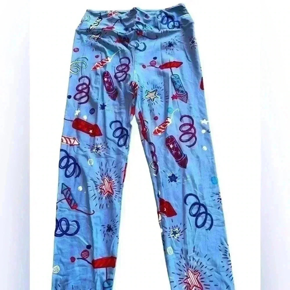 Lularoe one size blue rockets/fireworks leggings. NWOT . Americana/July 4th. - Picture 2 of 6